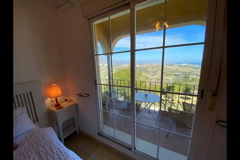 3 Bedroom Home With Amazing Views & Outdoor Spaces Manilva Holiday home