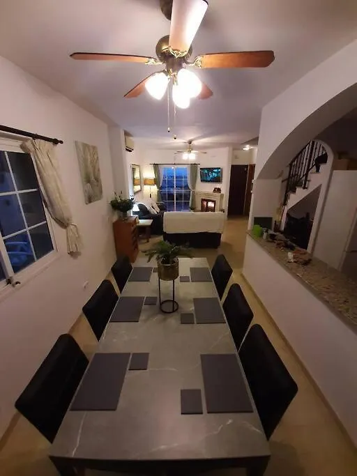 3 Bedroom Home With Amazing Views & Outdoor Spaces Manilva 0*,