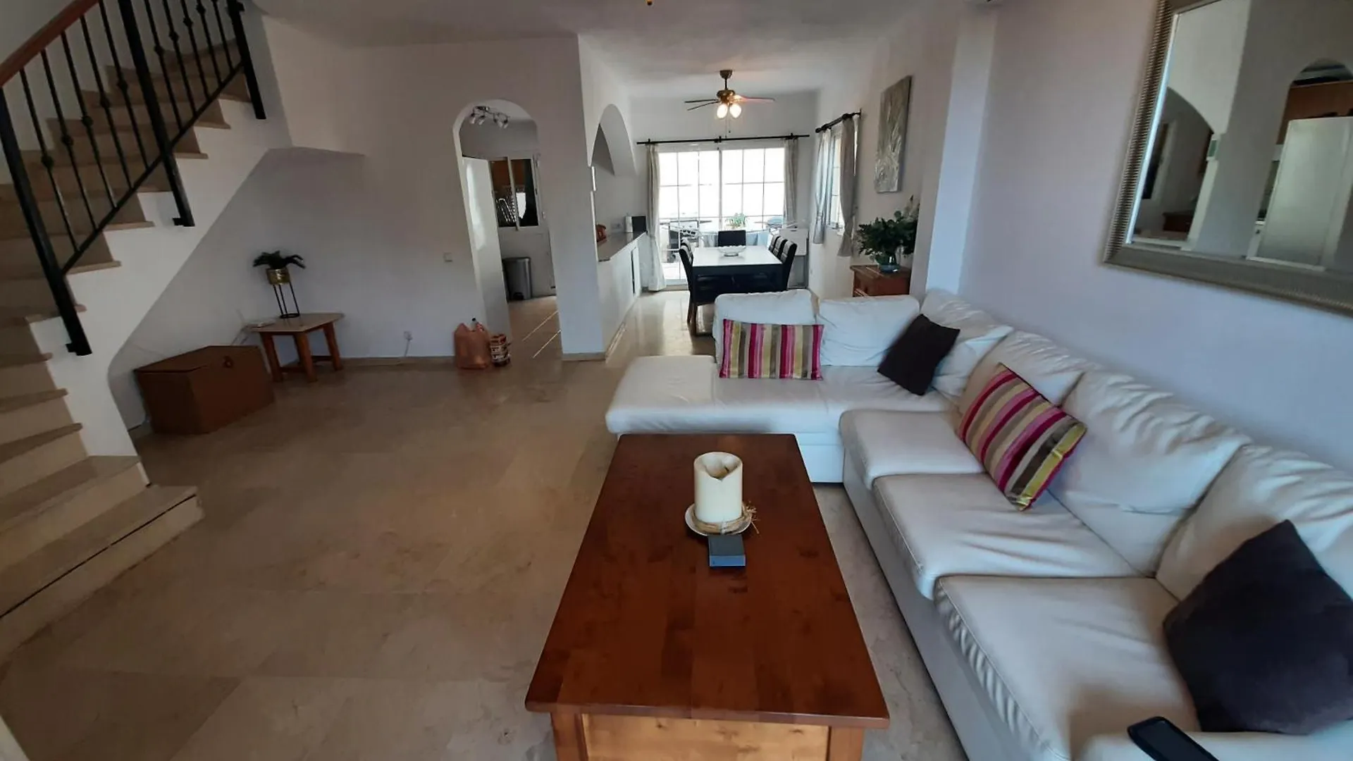 Сasa de vacaciones 3 Bedroom Home With Amazing Views & Outdoor Spaces Manilva
